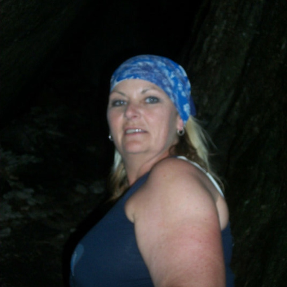 Meet your Posher, Debbie